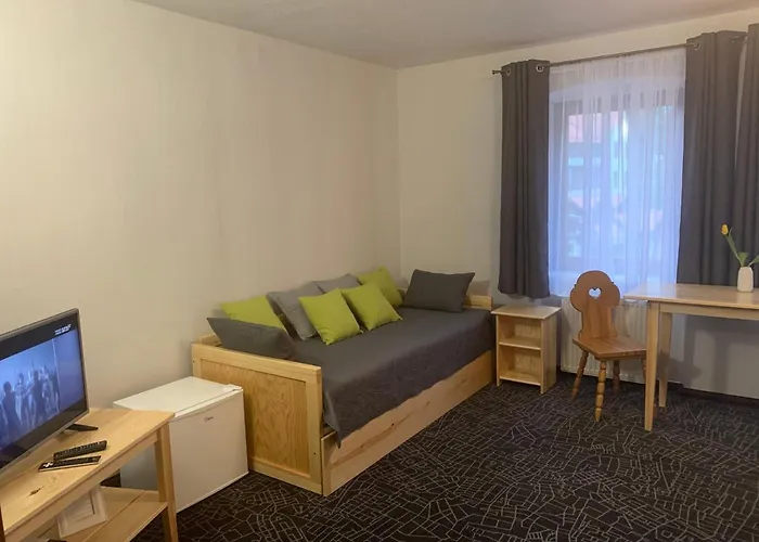 Lomniczanka Gæstehus 3*